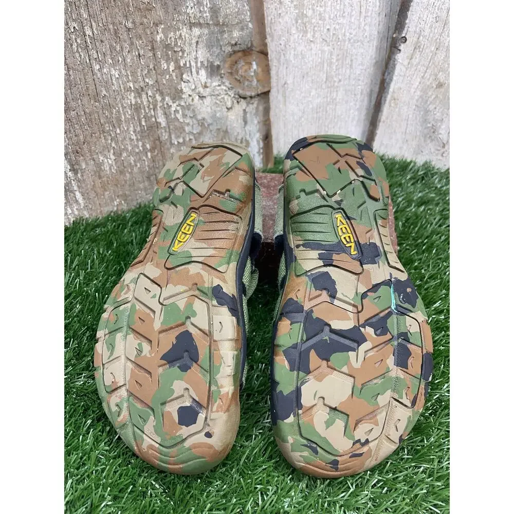 KEEN Newport H2 Water Sandals Youth 4 Camo